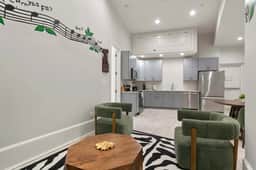 Luxury CBD Suite in Prime New Orleans Location
