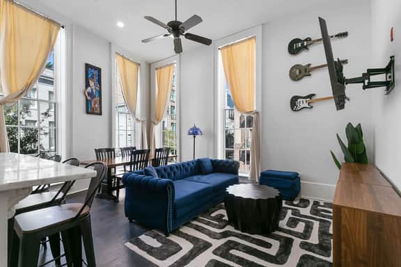 Lux Blues Suite,  Walk to French Quarter
